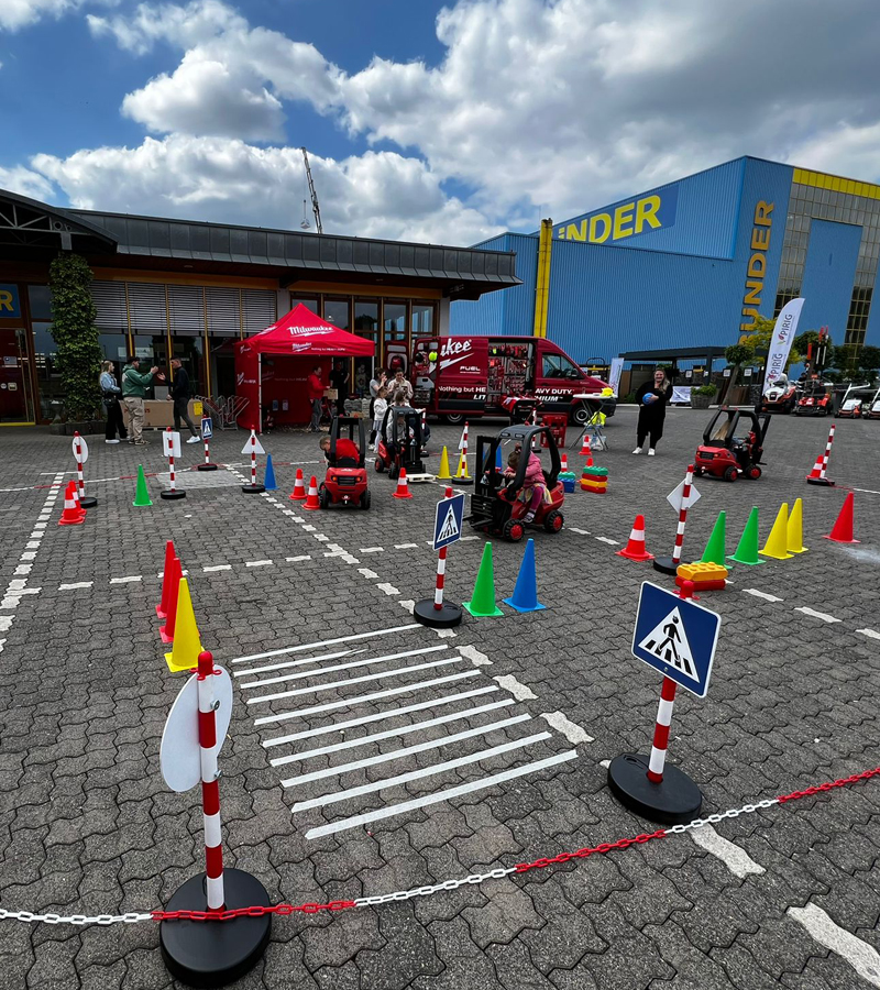 Gabelstaplerparcour für Kinder mit Führerschein!
